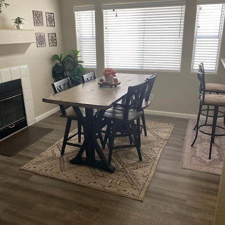 New Beautifully Remodeled Home In لاس فيغاس المظهر الخارجي الصورة