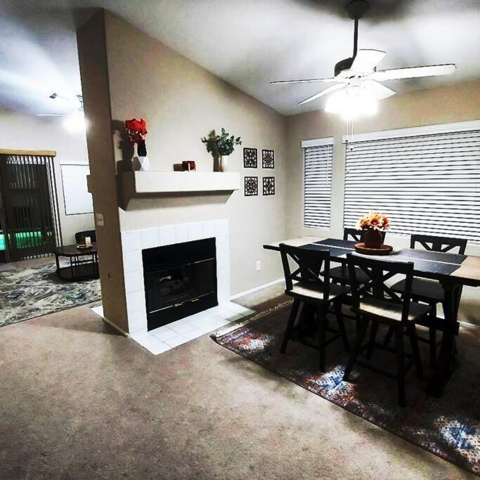 New Beautifully Remodeled Home In لاس فيغاس المظهر الخارجي الصورة